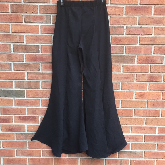 Masseys Black Ruffled Hem High-Low Flare Pants size Small - Picture 3 of 10